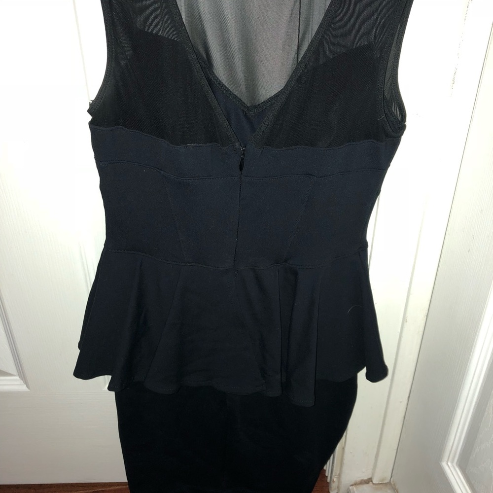 Dress - Picture 4 of 4